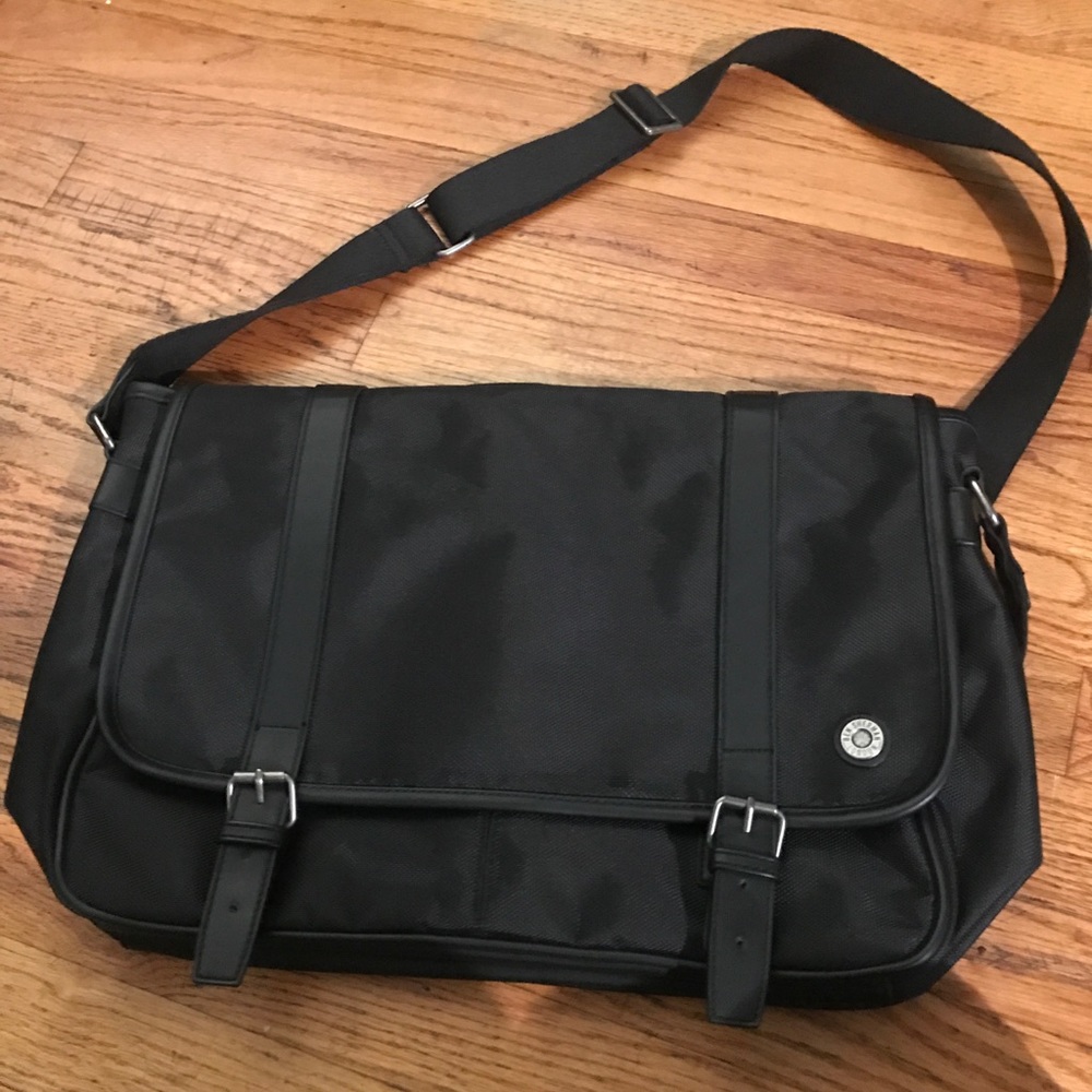 Ben Sherman bag